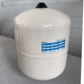 Расширительный бак Flamco Airfix R 12 для системы водоснабжения Уценка