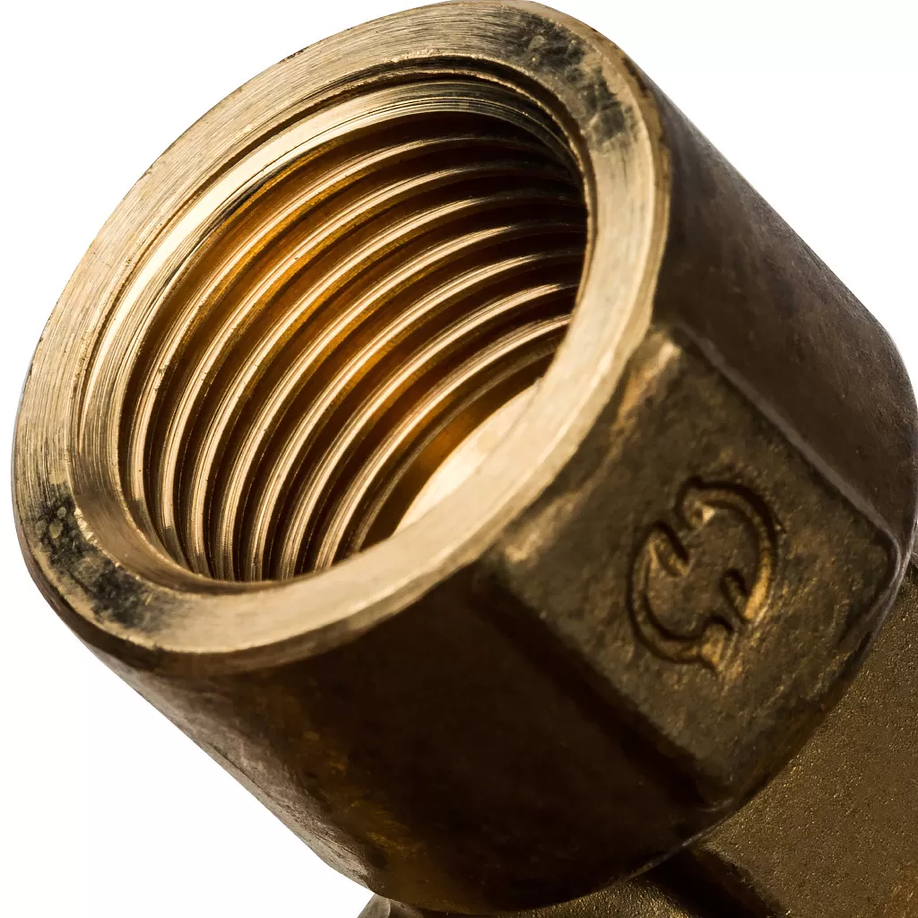 Угольник Stout с настенным креплением 16x1/2 для труб из сшитого полиэтилена