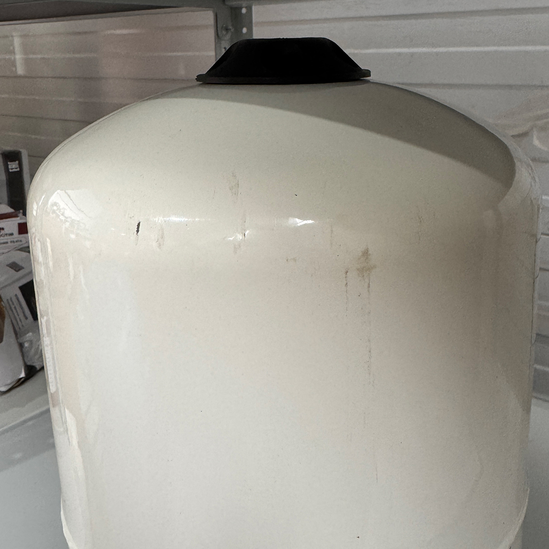 Расширительный бак Stout 12 литров для ГВС Уценка